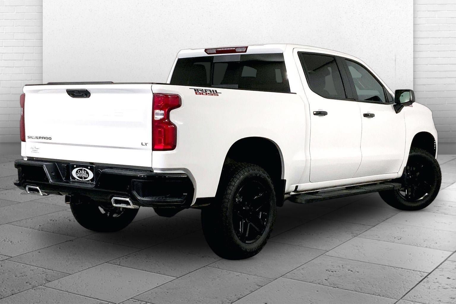 Used 2026 Chevrolet Silverado 1500 LT Trail Boss w/ LT Trail Boss Premium Package AWD/4WD image 13
