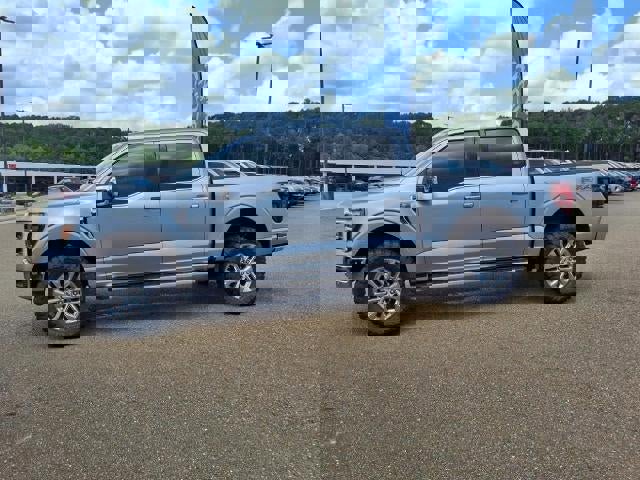 New 2025 Ford F150 Lariat w/ Equipment Group 501A Mid image 7
