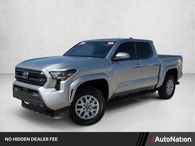 Certified 2025 Toyota Tacoma SR5 AWD/4WD image 1