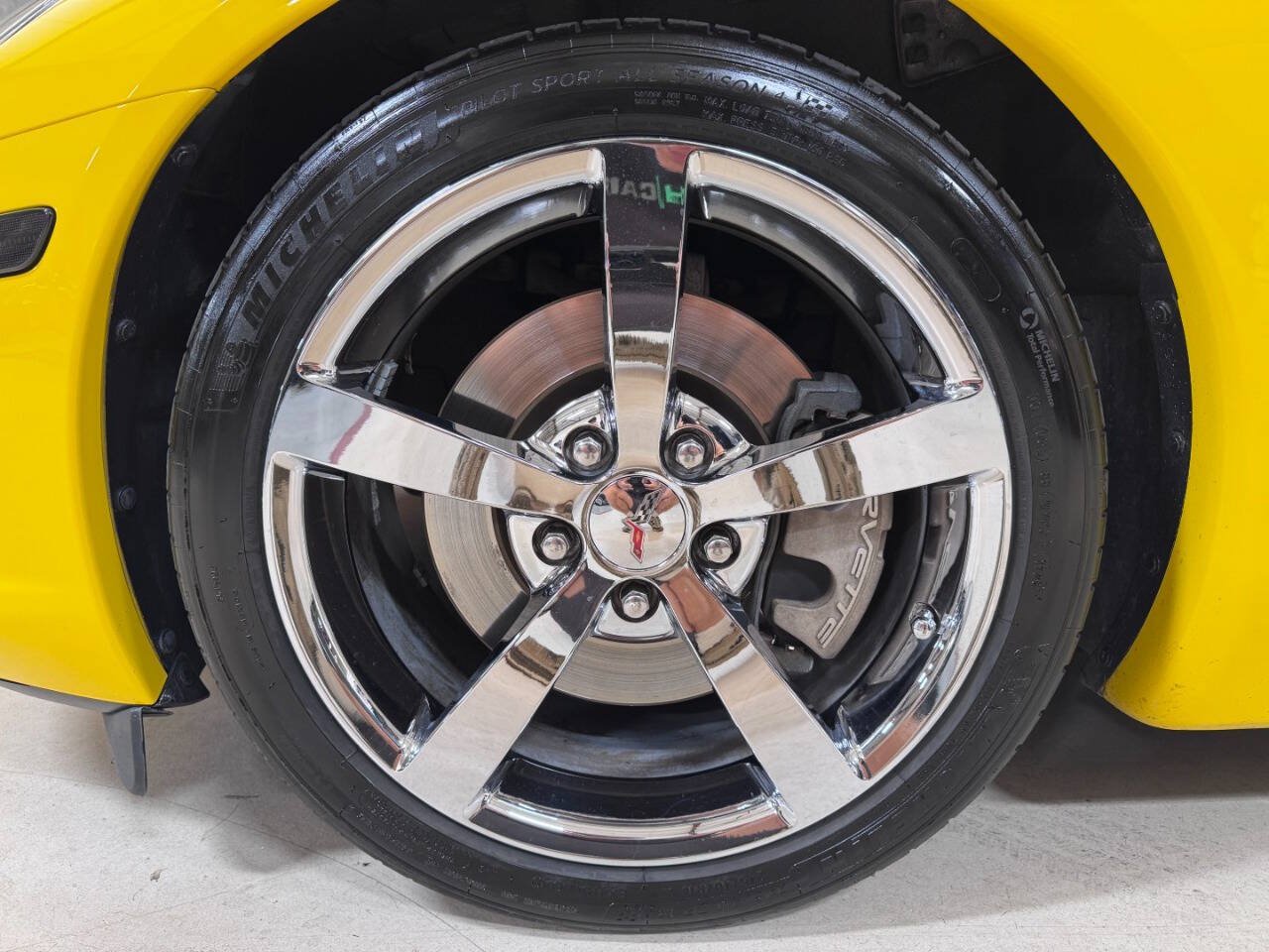 Used 2008 Chevrolet Corvette Coupe w/ Preferred Equipment Group RWD image 12