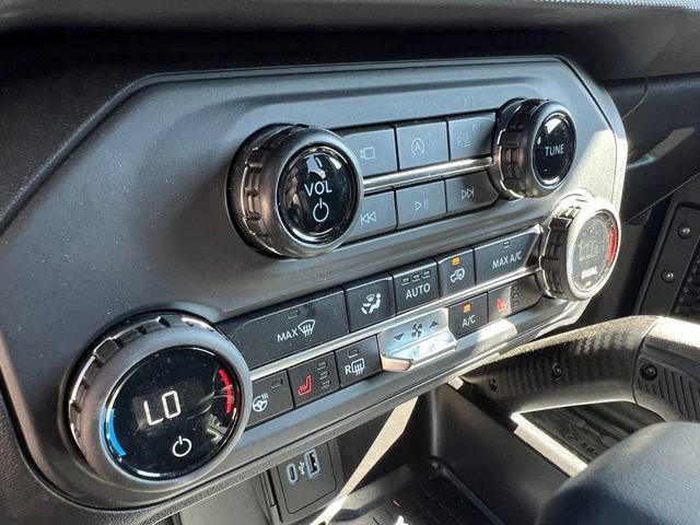 Used 2024 Ford Bronco Raptor w/ Interior Carbon Fibre Pack AWD/4WD image 31