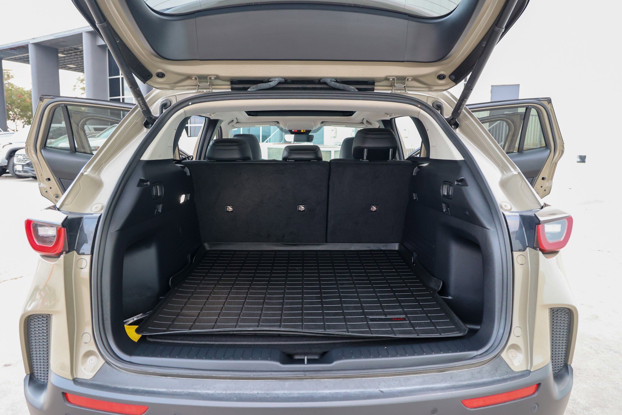 Used 2023 MAZDA CX-50 2.5 Turbo w/ Cargo Package image 38