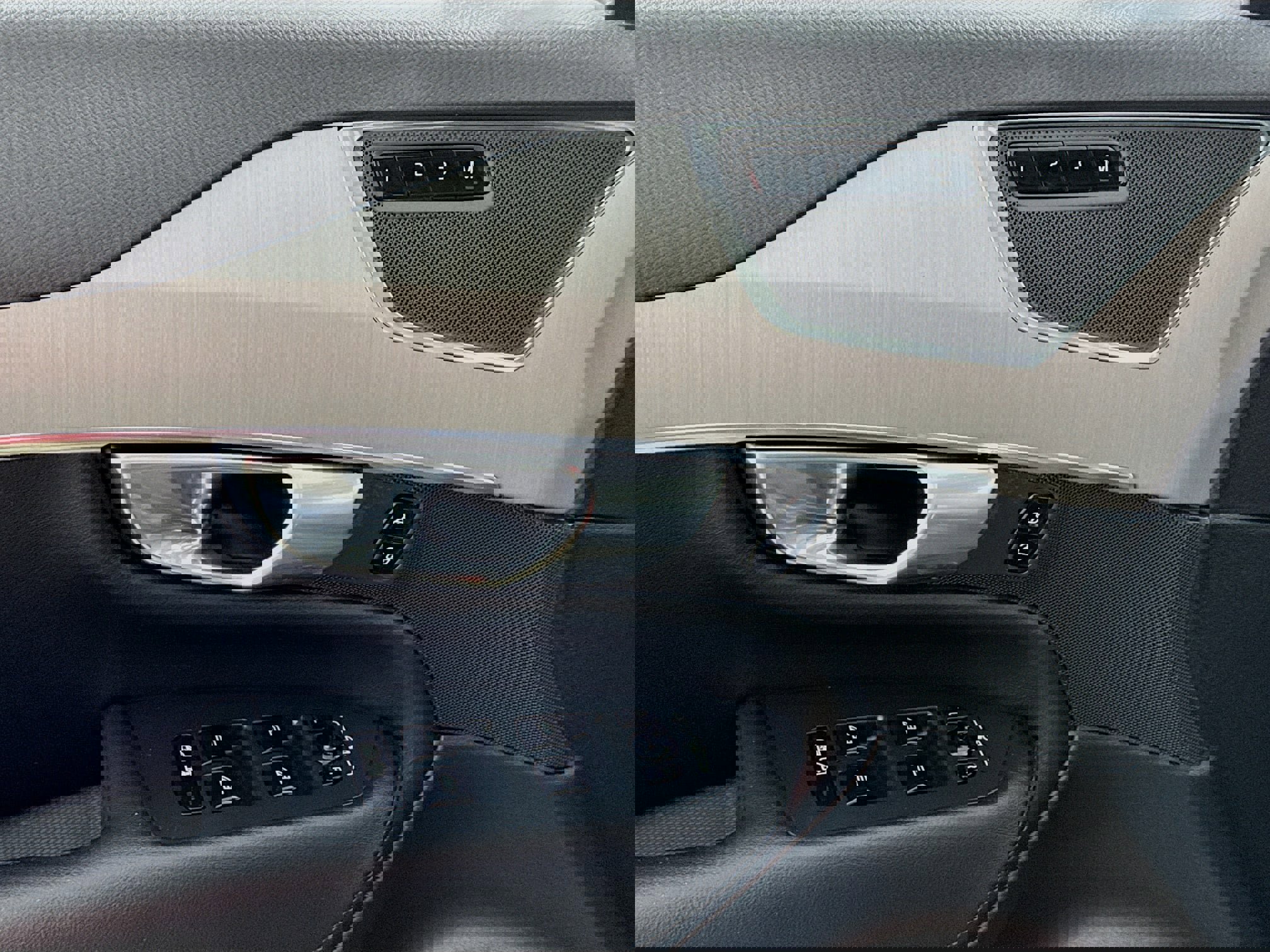 Used 2025 Volvo XC90 B5 Core image 20