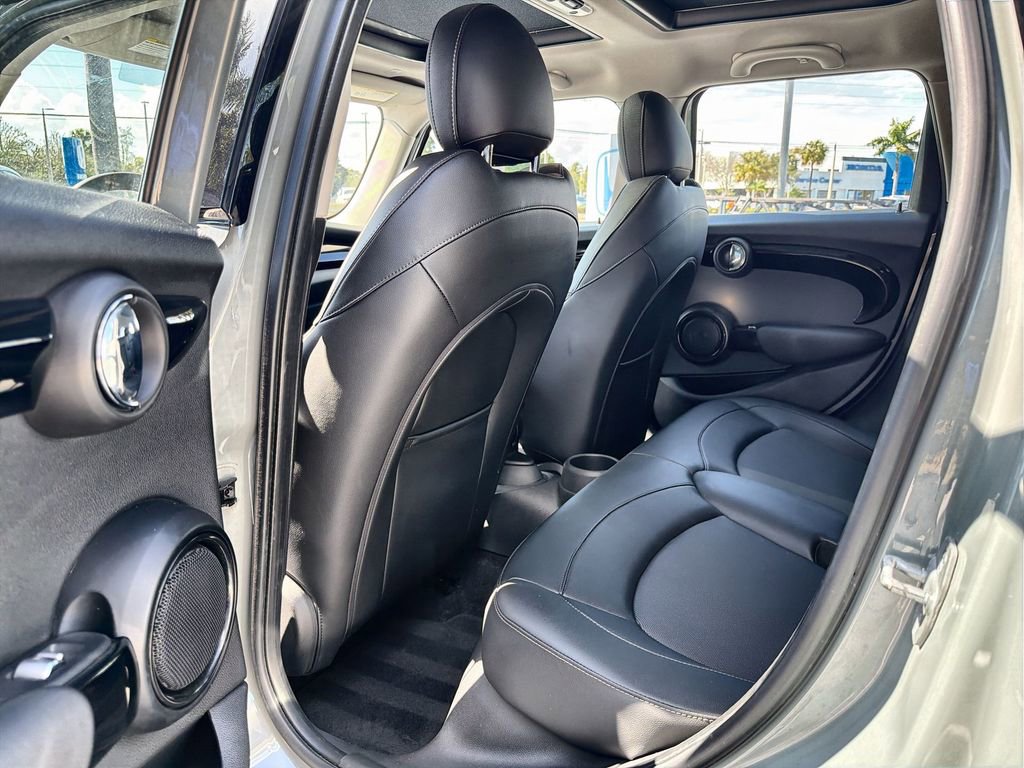 Used 2021 MINI Cooper S image 27