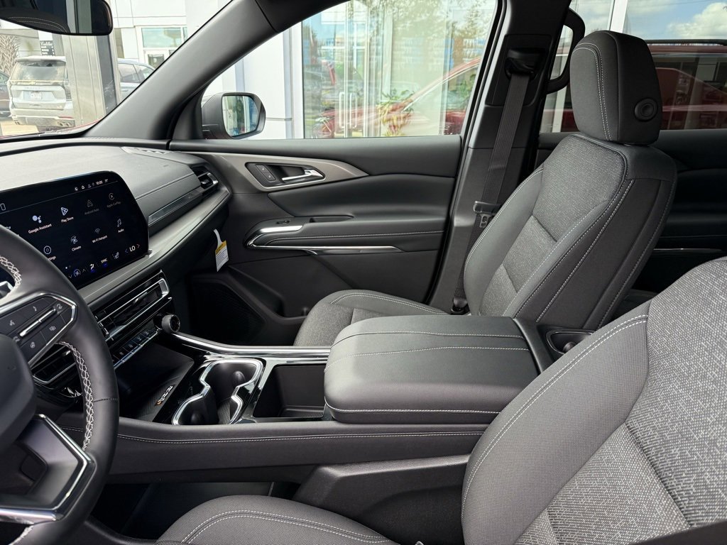 New 2026 Chevrolet Traverse LT w/ LPO, Floor Liner Package image 8