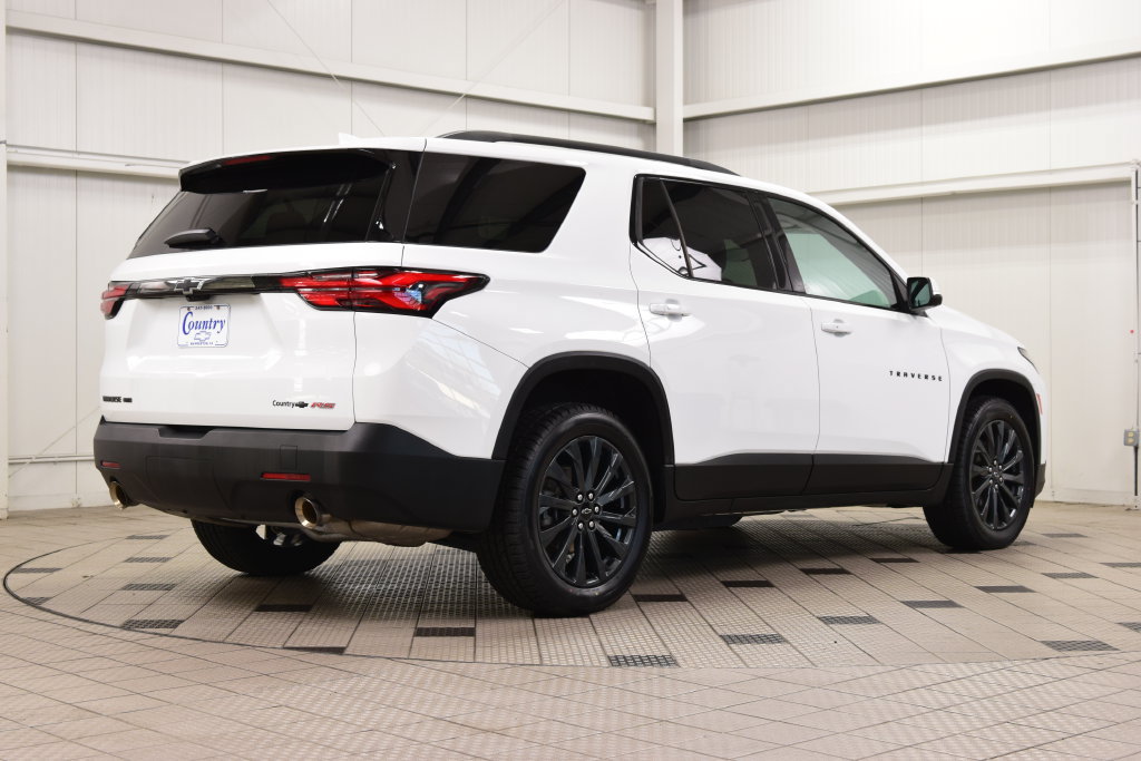 Used 2023 Chevrolet Traverse RS w/ LPO, Floor Liner Package AWD/4WD image 8