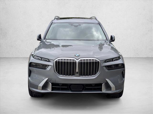 Used 2024 BMW X7 xDrive40i AWD/4WD image 2