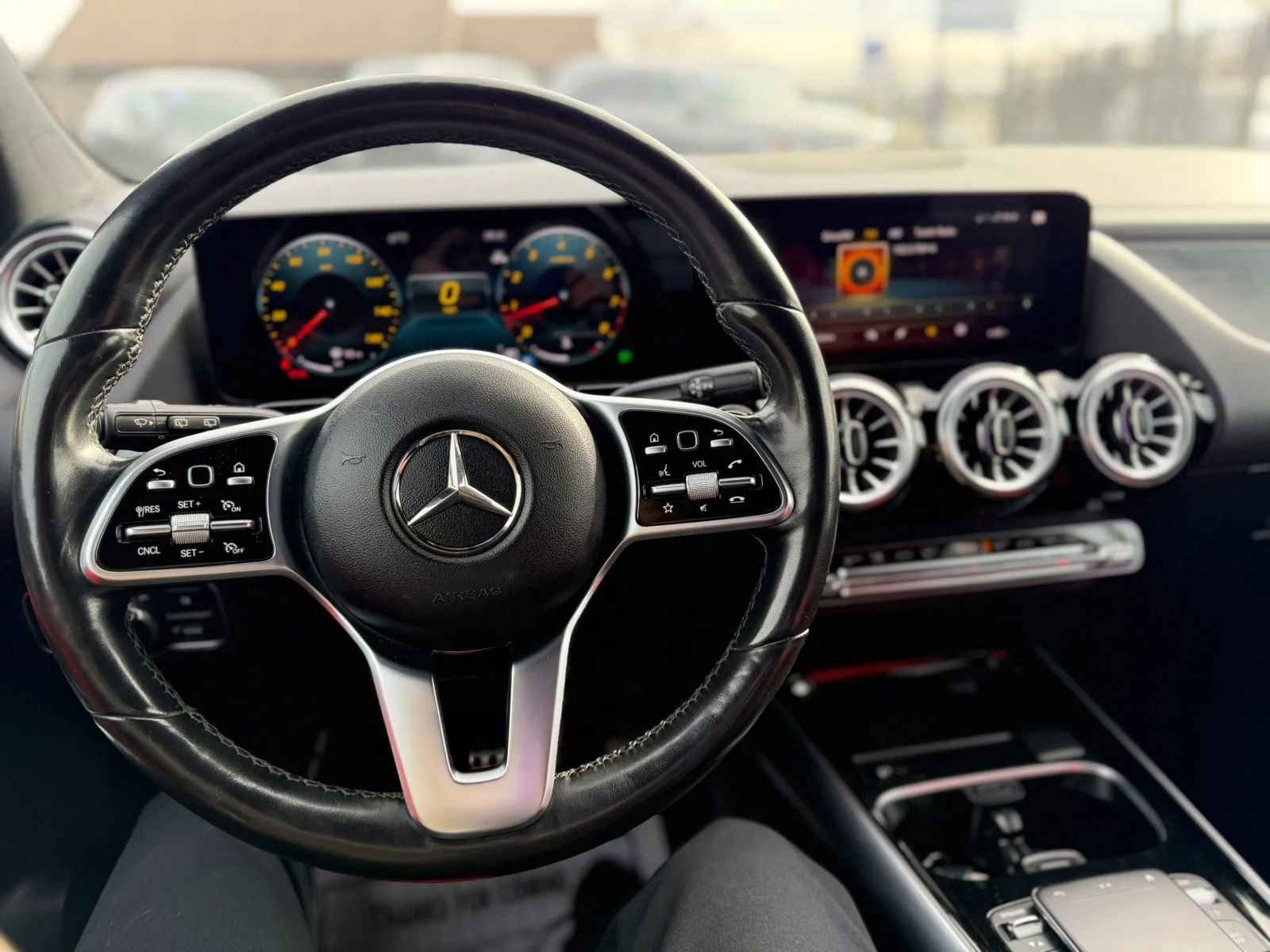 Used 2023 Mercedes-Benz GLA 250 4MATIC image 42