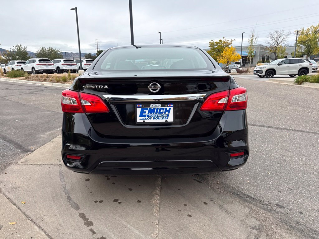 Used 2019 Nissan Sentra S w/ Appearance Package FWD image 4
