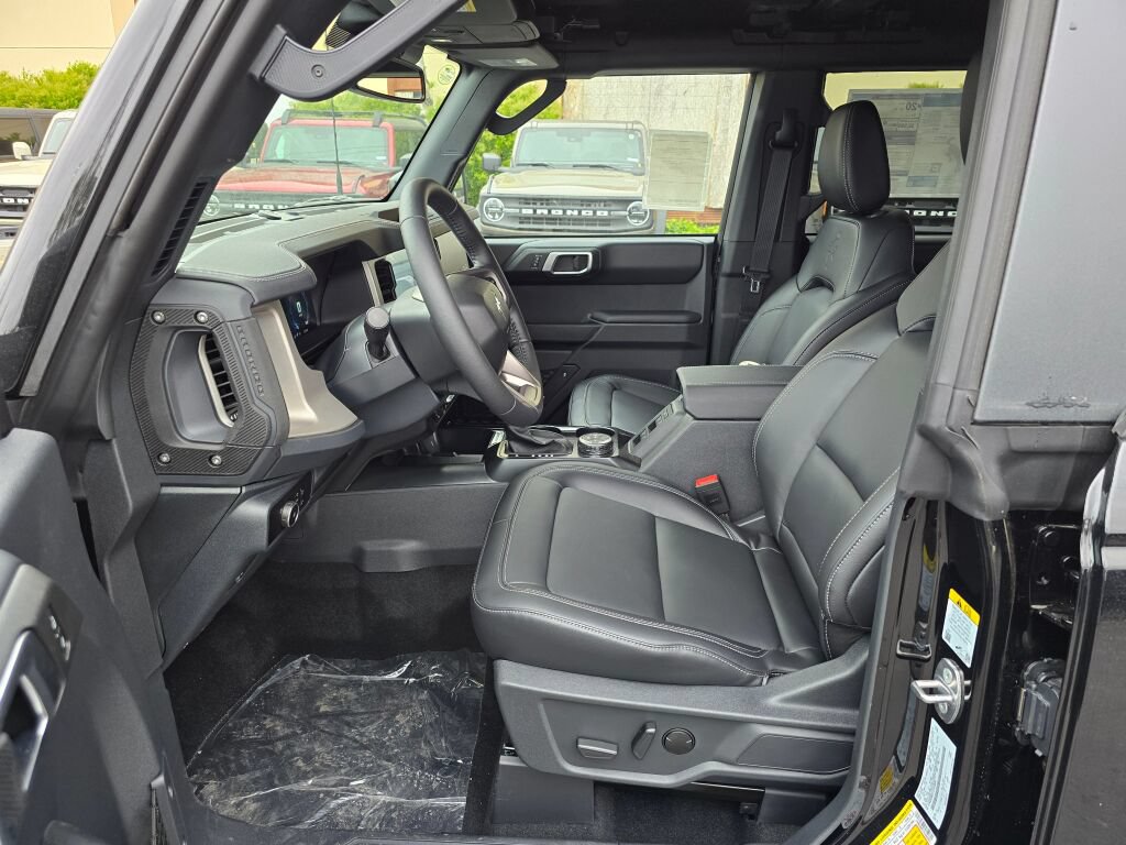 New 2026 Ford Bronco Outer Banks AWD/4WD image 18