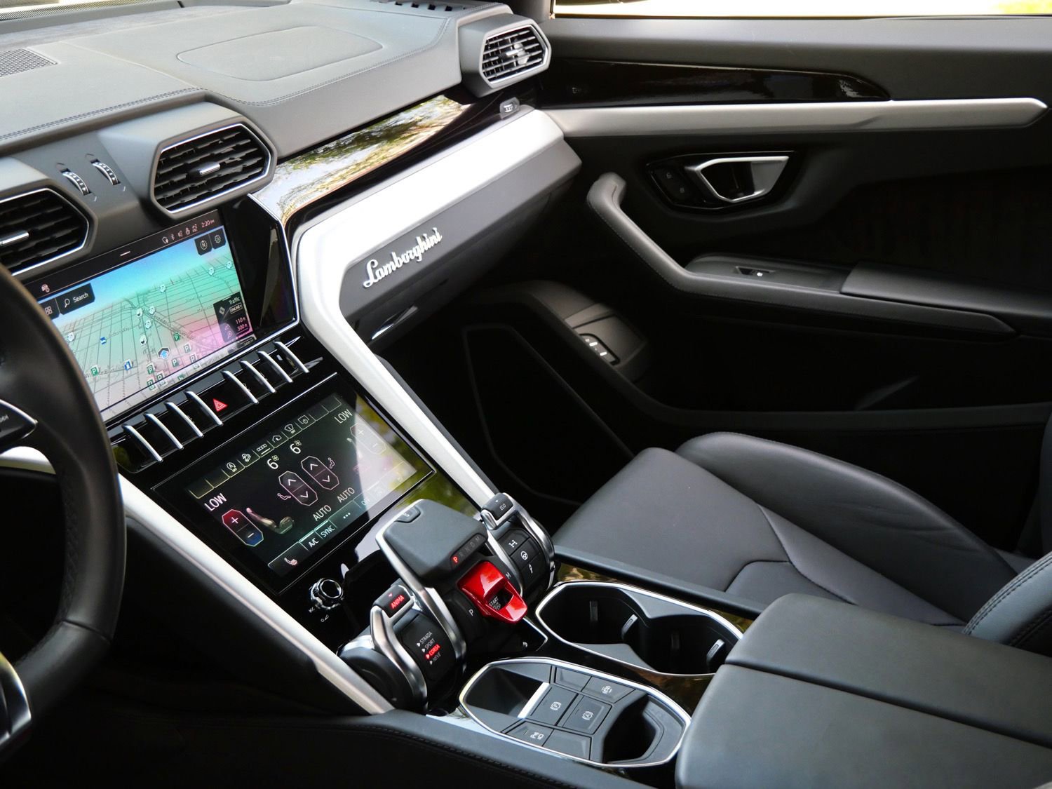 Used 2023 Lamborghini Urus S AWD/4WD image 16