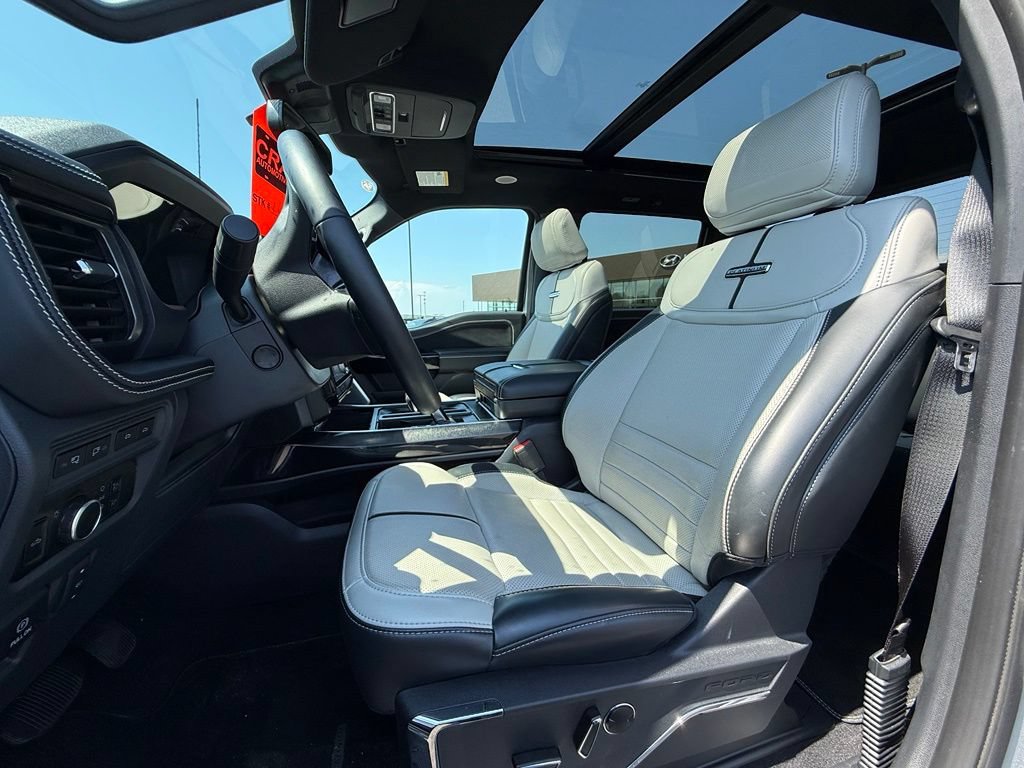 Used 2023 Ford F150 Lightning Platinum AWD/4WD image 23
