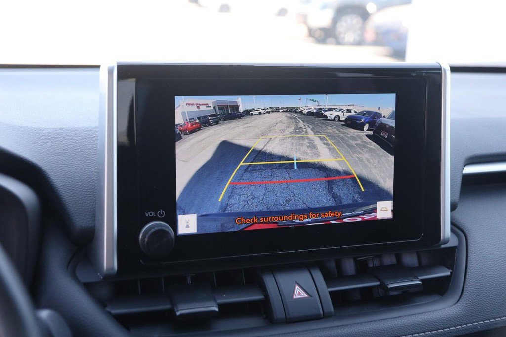 Used 2025 Toyota RAV4 XLE w/ Weather Package AWD/4WD image 18
