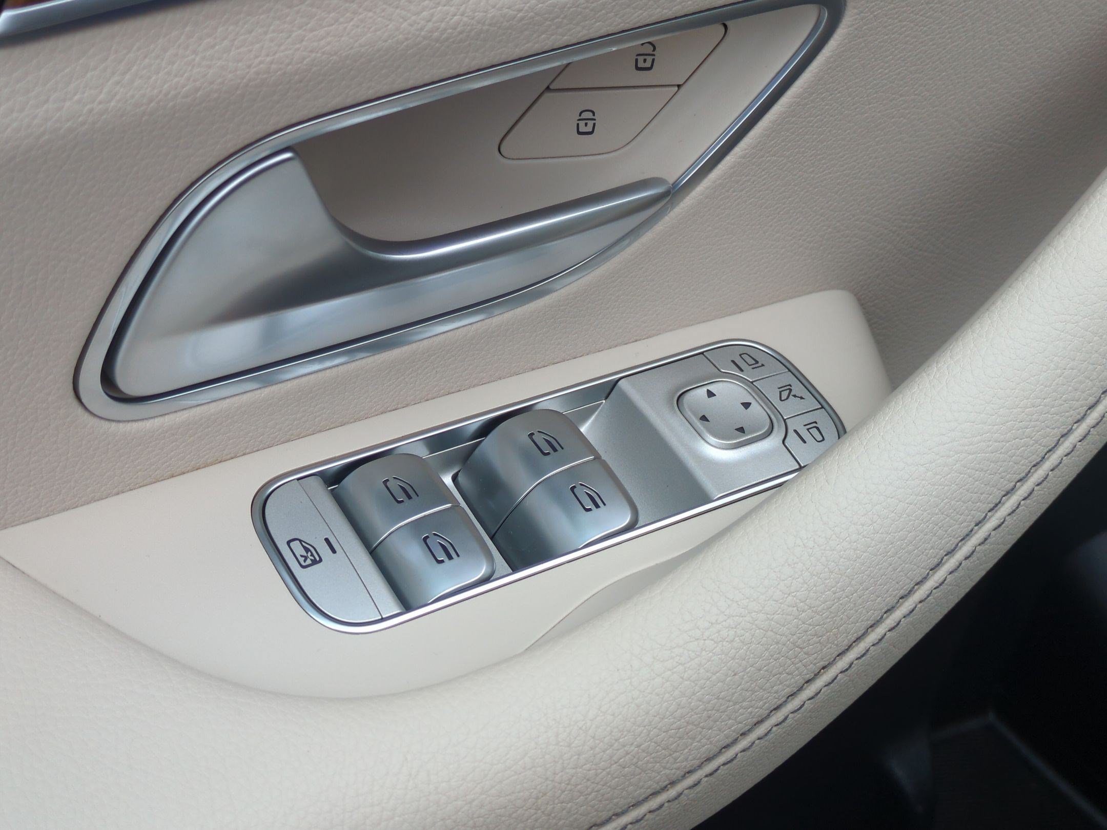 Used 2023 Mercedes-Benz GLE 450 4MATIC image 11