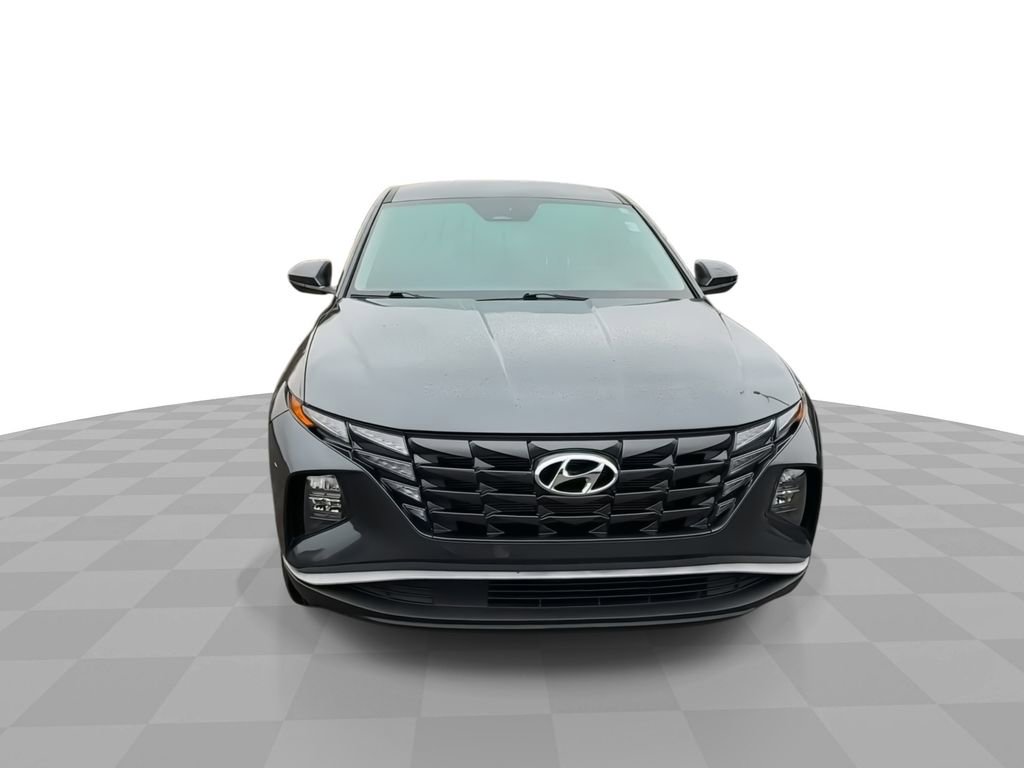 Used 2023 Hyundai Tucson SE image 3