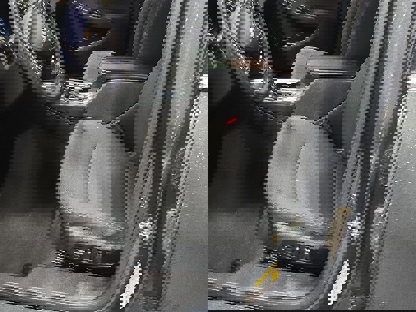 Used 2018 Chevrolet Malibu LT image 7