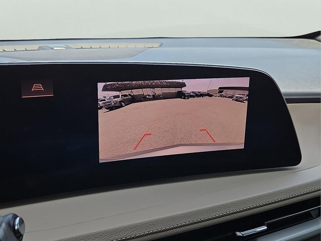 Used 2024 Cadillac XT4 Luxury w/ Cold Weather Package FWD image 20