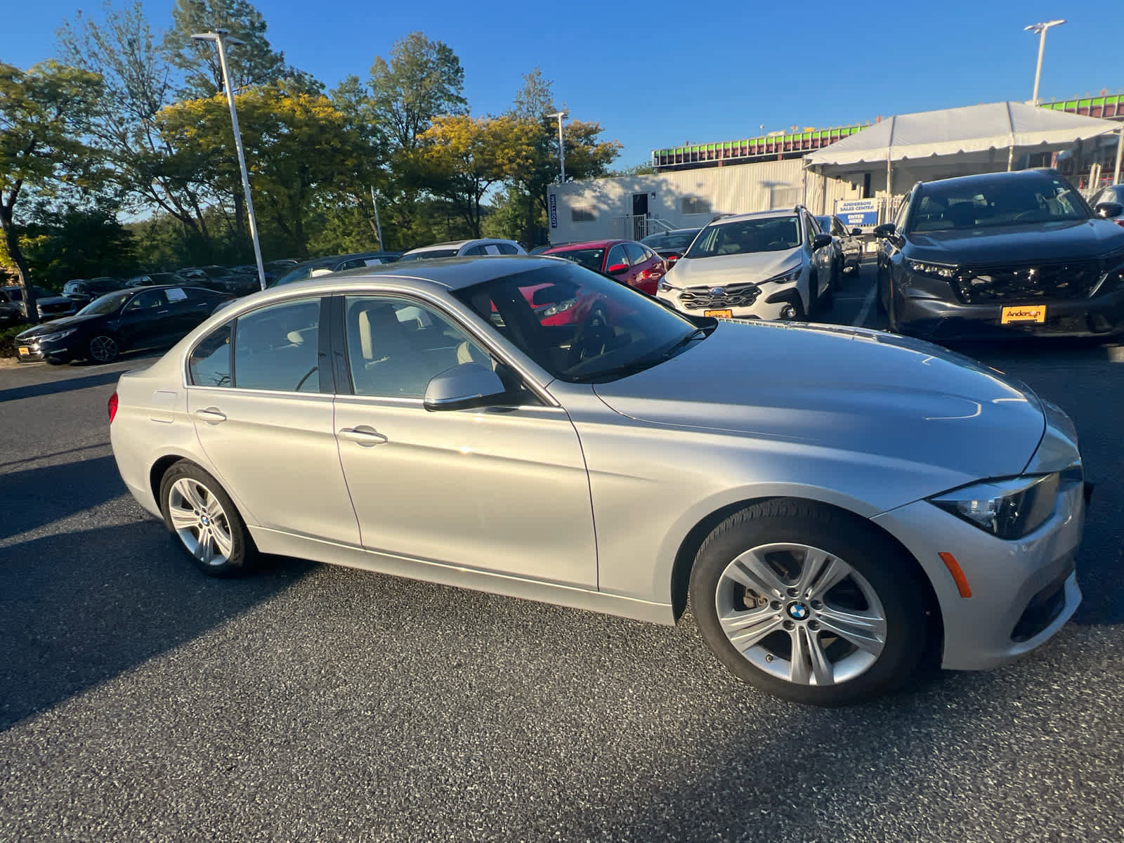 Used 2017 BMW 330i Sedan RWD image 5