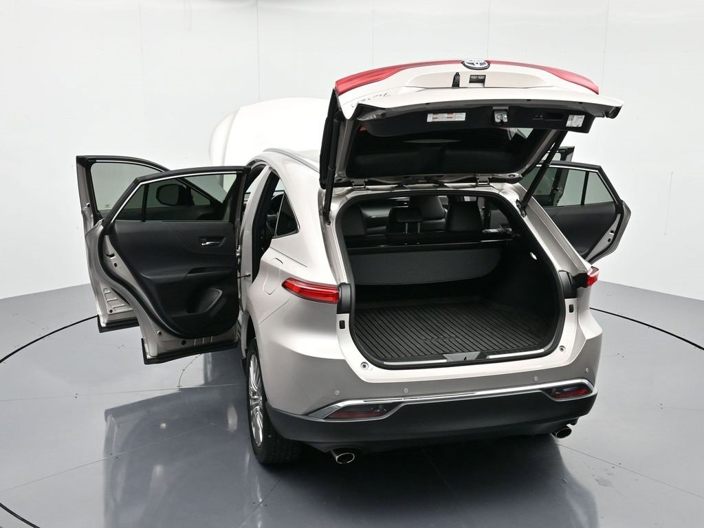 Used 2021 Toyota Venza Limited image 44