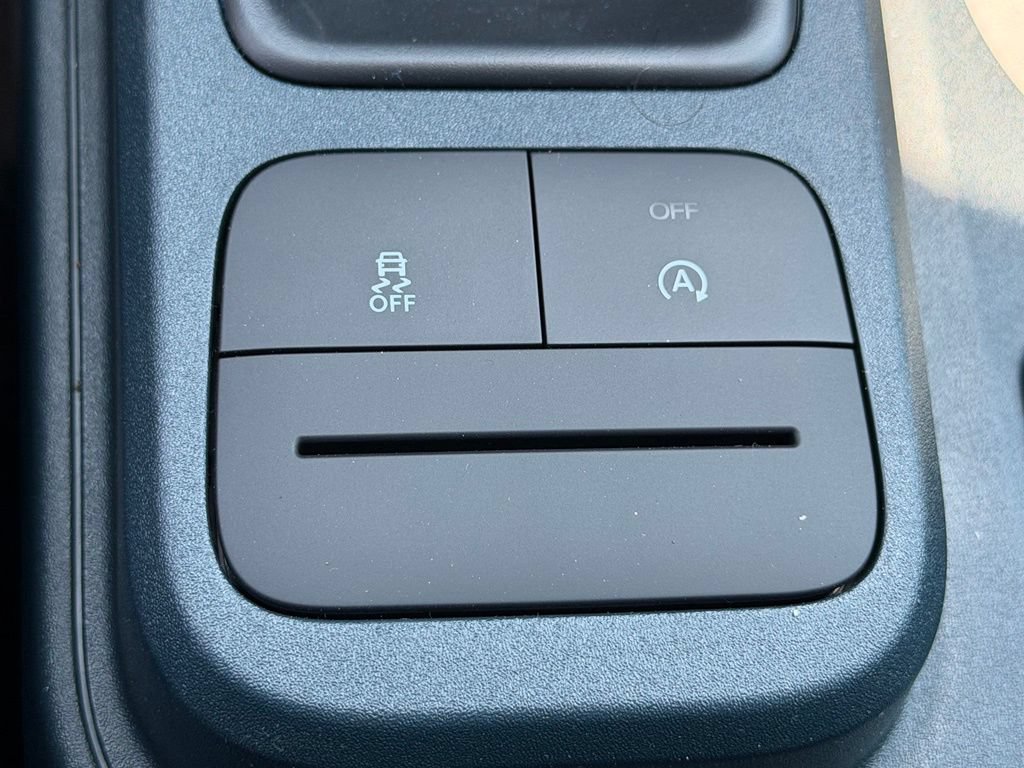 New 2026 Ford Maverick Lariat AWD/4WD image 16