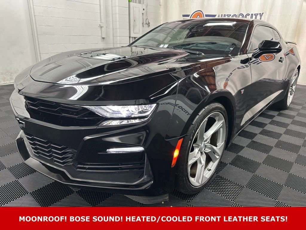 Used 2019 Chevrolet Camaro SS RWD image 1