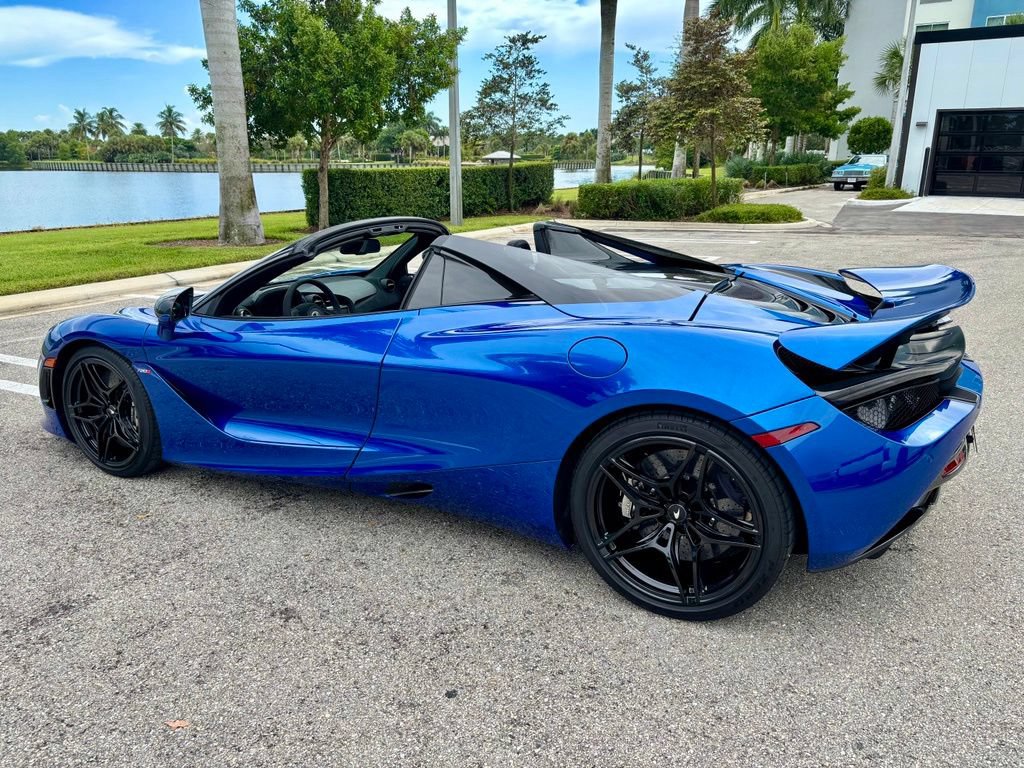 Used 2022 McLaren 720S Spider RWD image 12