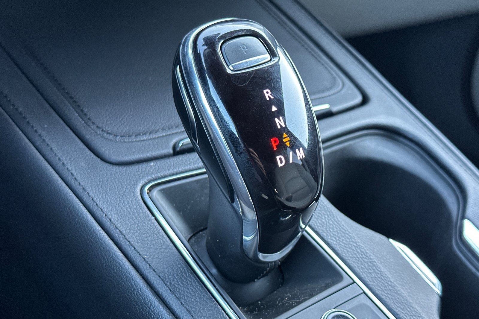 Used 2023 Cadillac XT4 Premium Luxury image 23