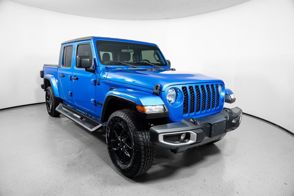 Used 2023 Jeep Gladiator Sport AWD/4WD image 2