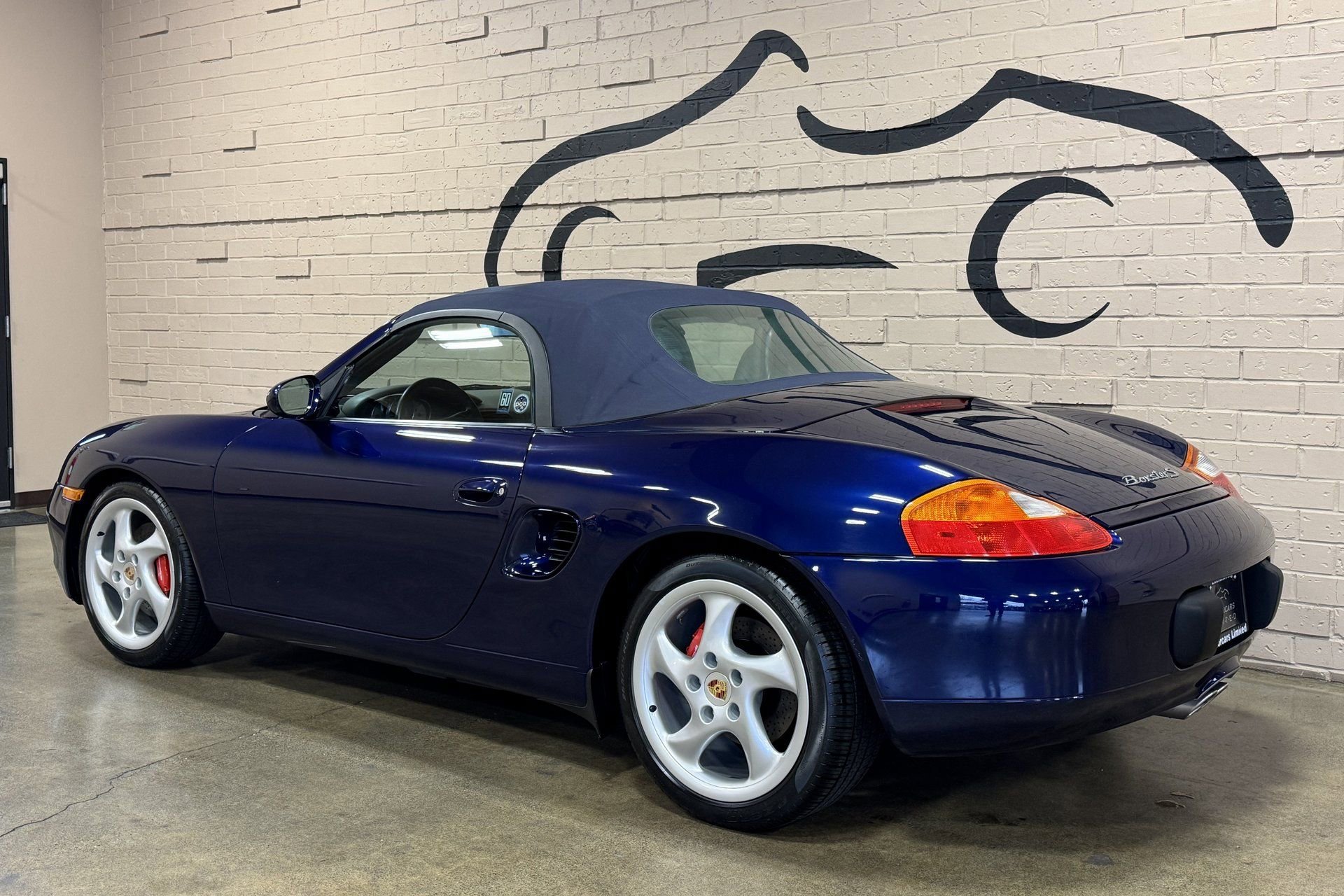 Used 2001 Porsche Boxster S image 9