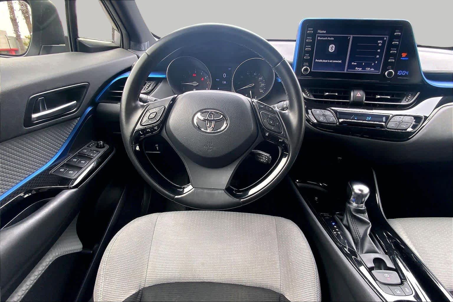 Used 2019 Toyota C-HR XLE FWD image 5