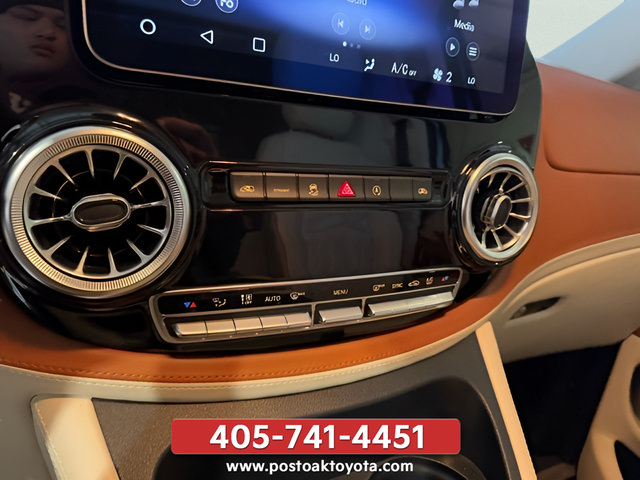 Used 2020 Mercedes-Benz Metris Passenger image 18