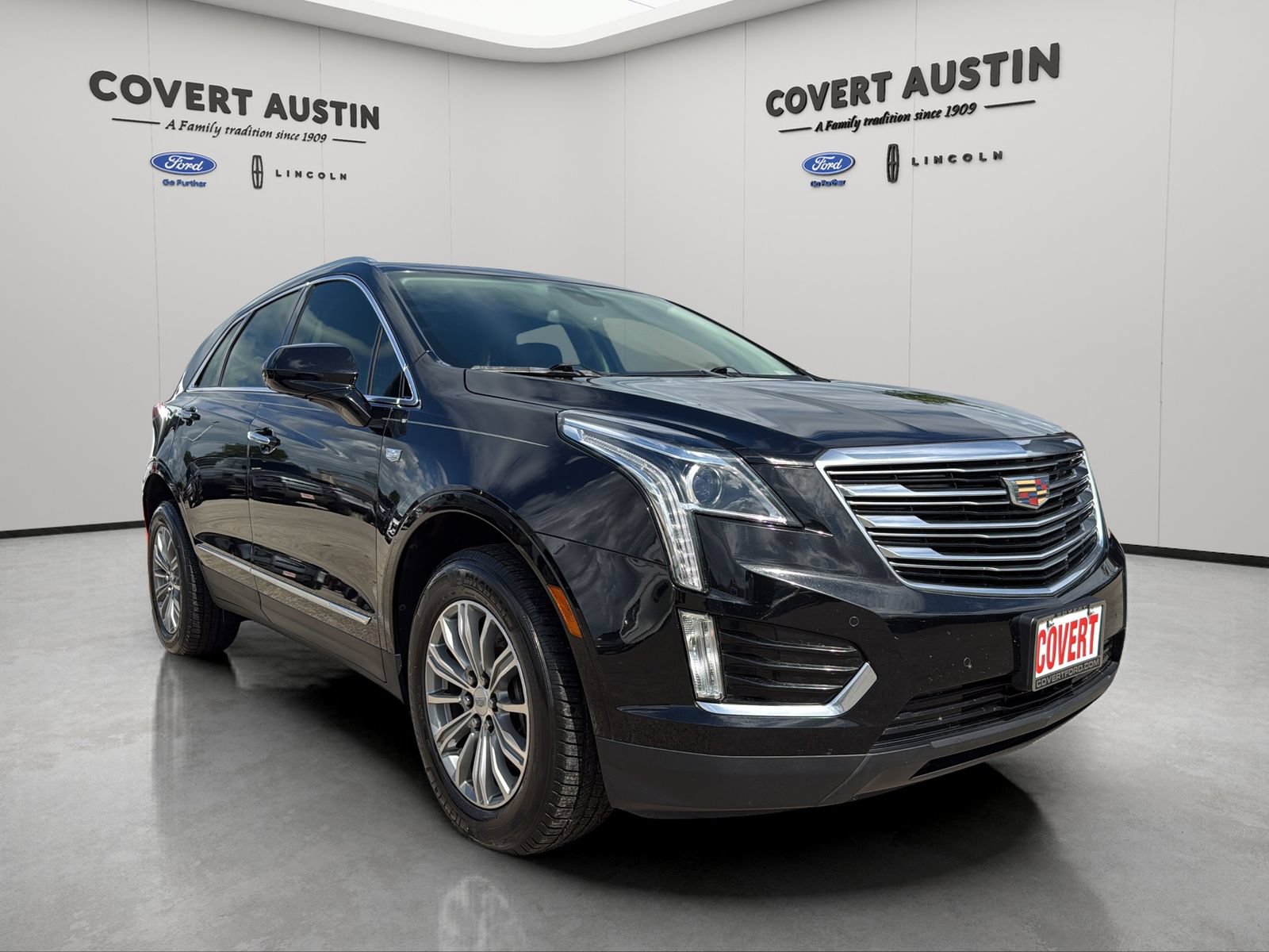 Used 2017 Cadillac XT5 Luxury w/ Driver Awareness Package FWD image 7