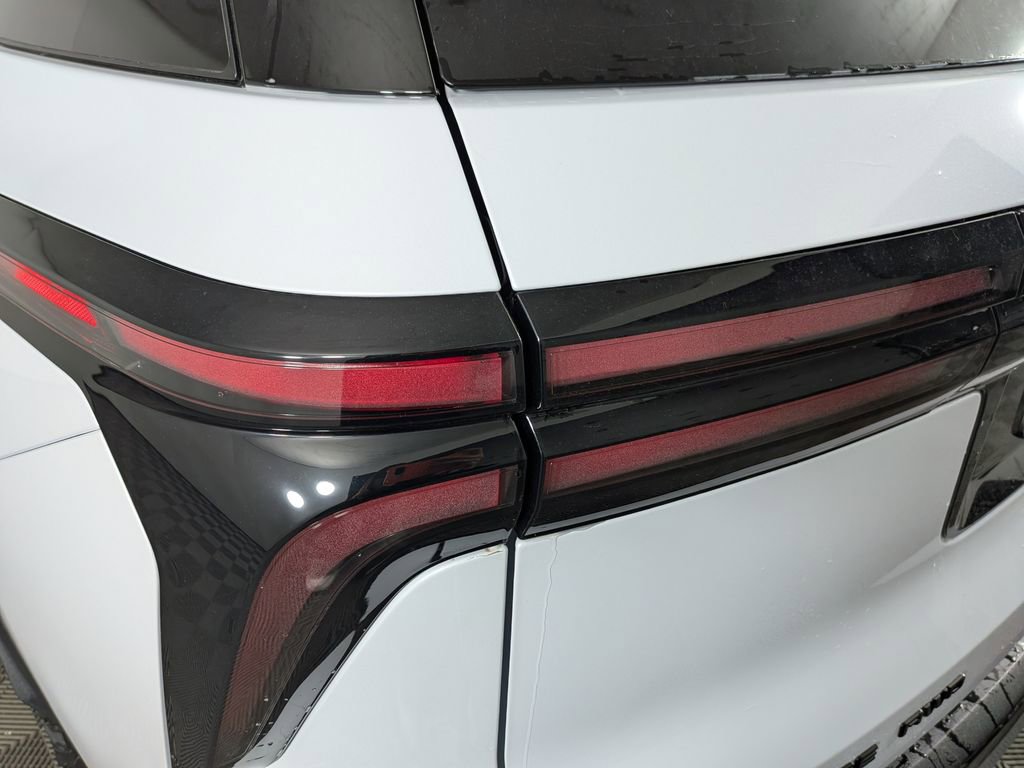 New 2026 Chevrolet Traverse Z71 w/ Enhanced Driving Package image 12