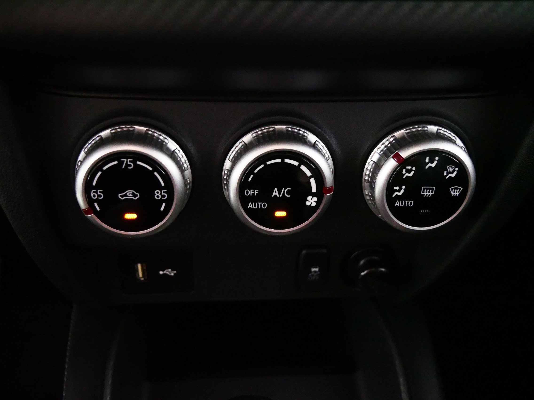 Used 2020 Mitsubishi Outlander Sport ES AWD/4WD image 23