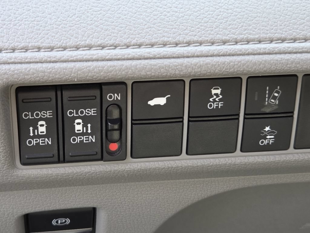 Certified 2018 Honda Odyssey EX-L image 14