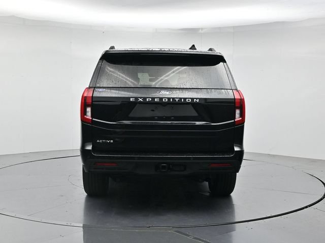 Certified 2025 Ford Expedition Active RWD image 9