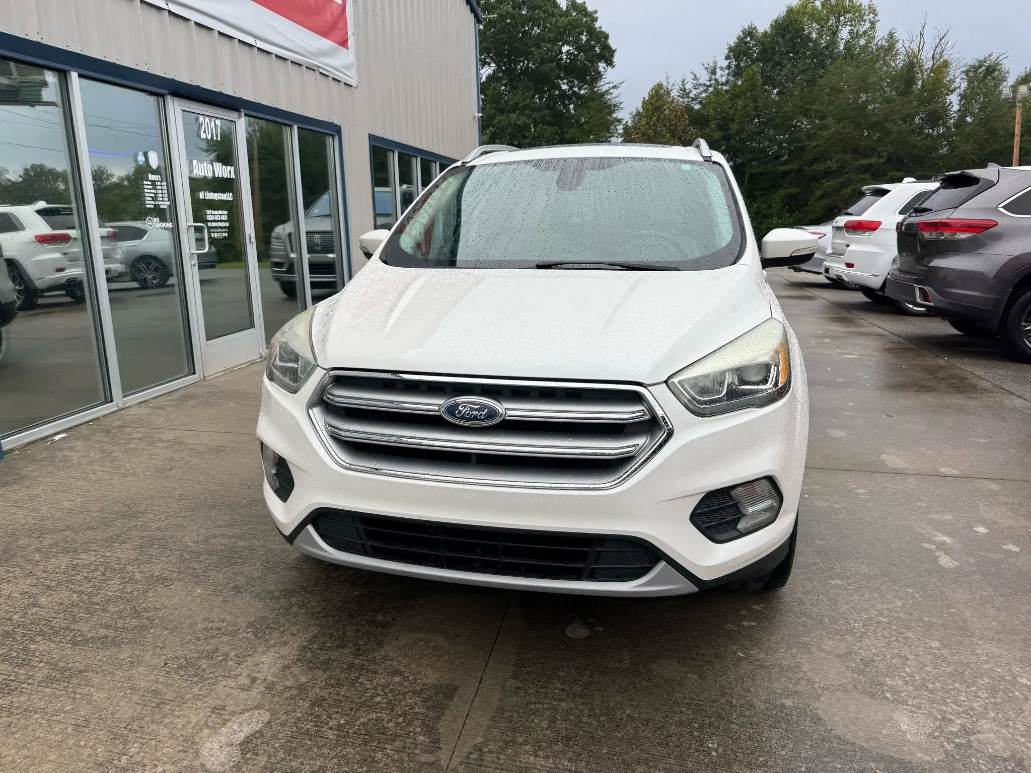 Used 2017 Ford Escape Titanium image 28