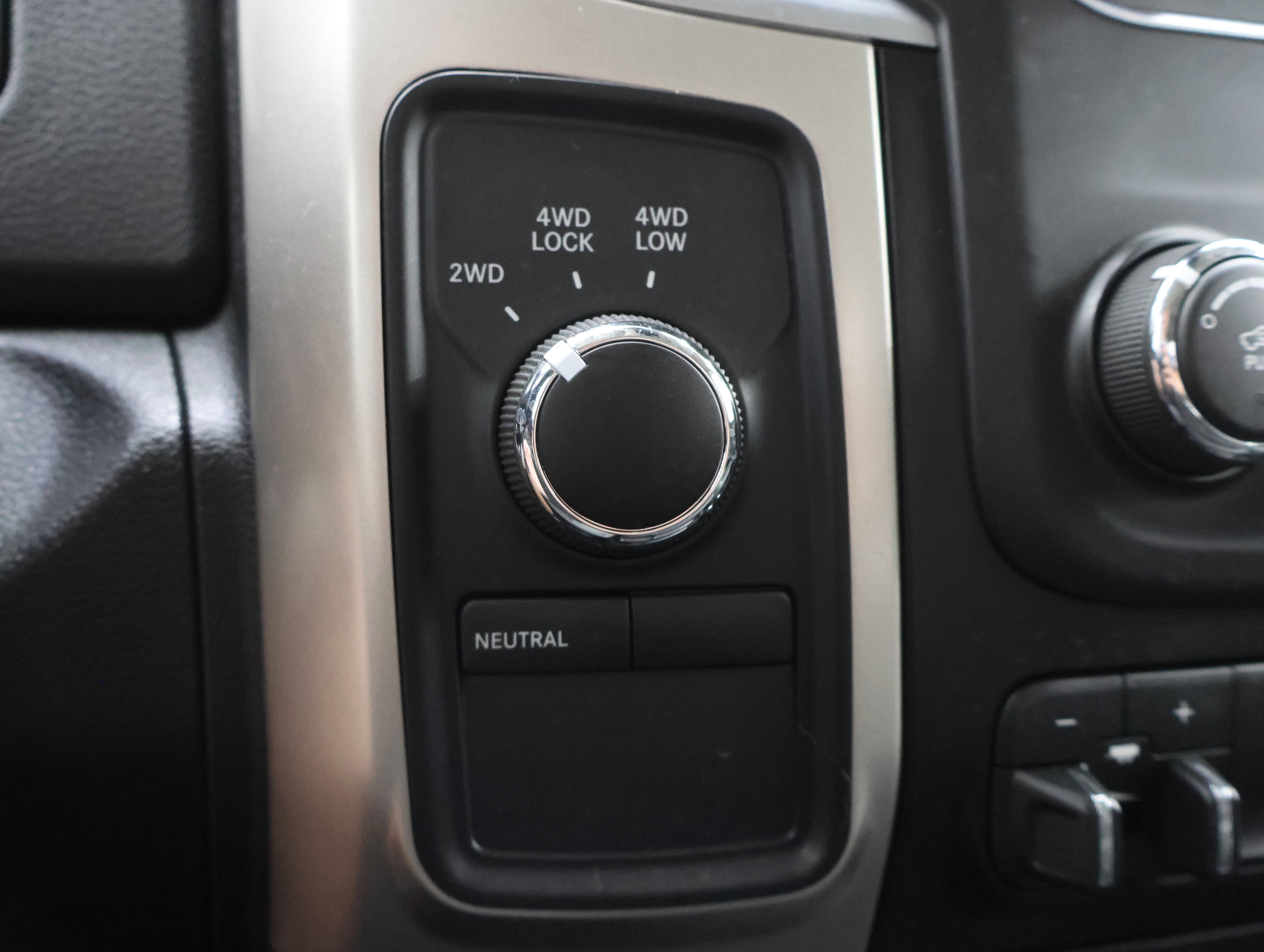 Used 2018 RAM 2500 Big Horn AWD/4WD image 43