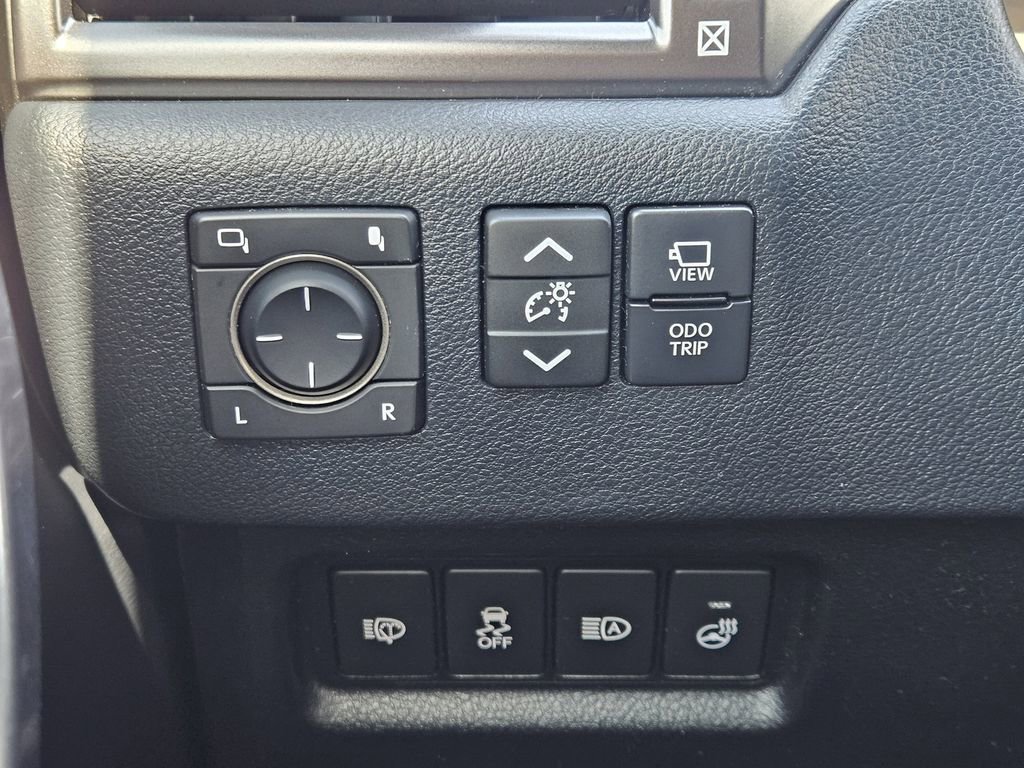 Used 2023 Lexus GX 460 w/ Black Line Special Edition AWD/4WD image 26