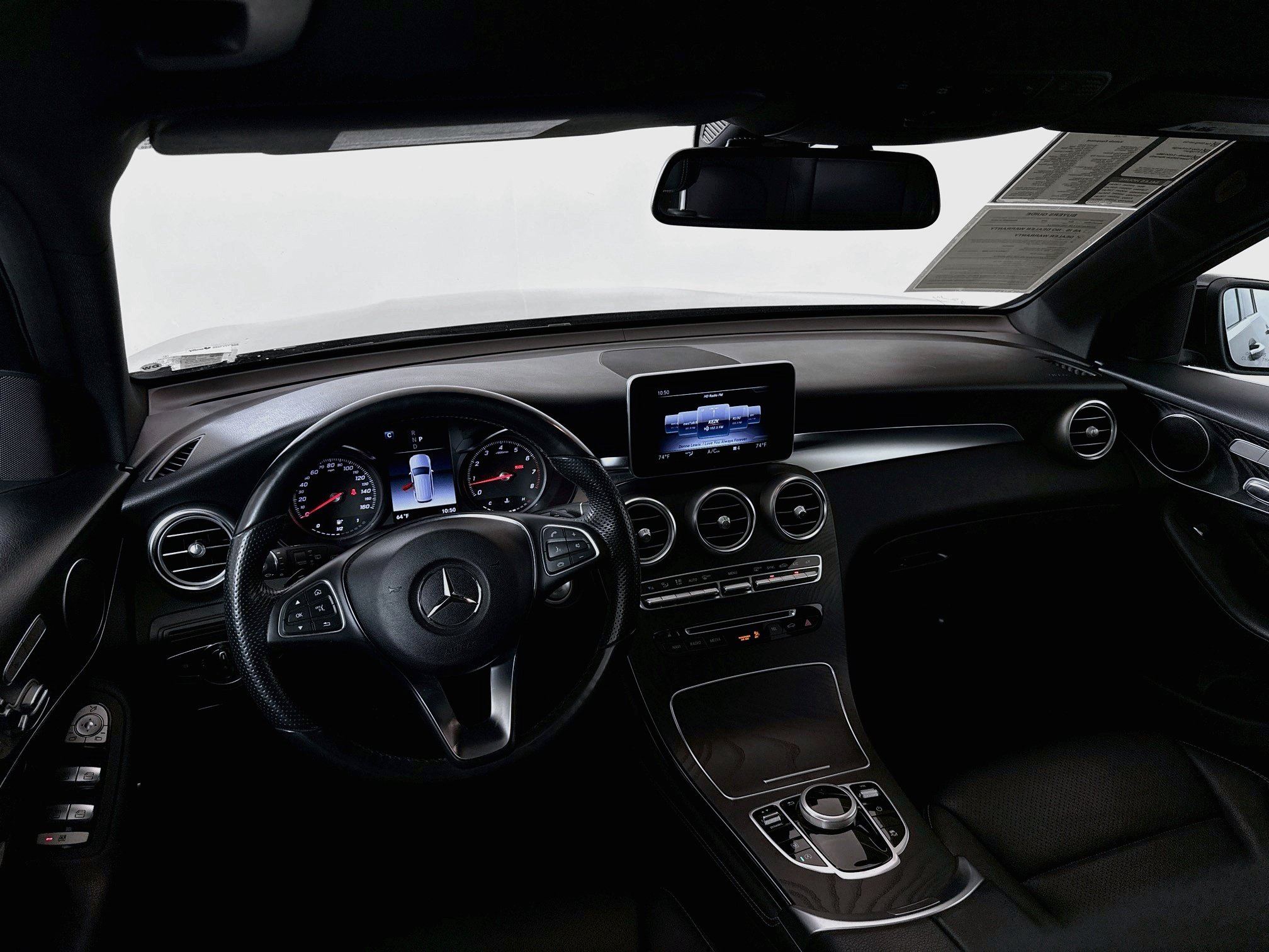 Used 2018 Mercedes-Benz GLC 300 4MATIC image 23