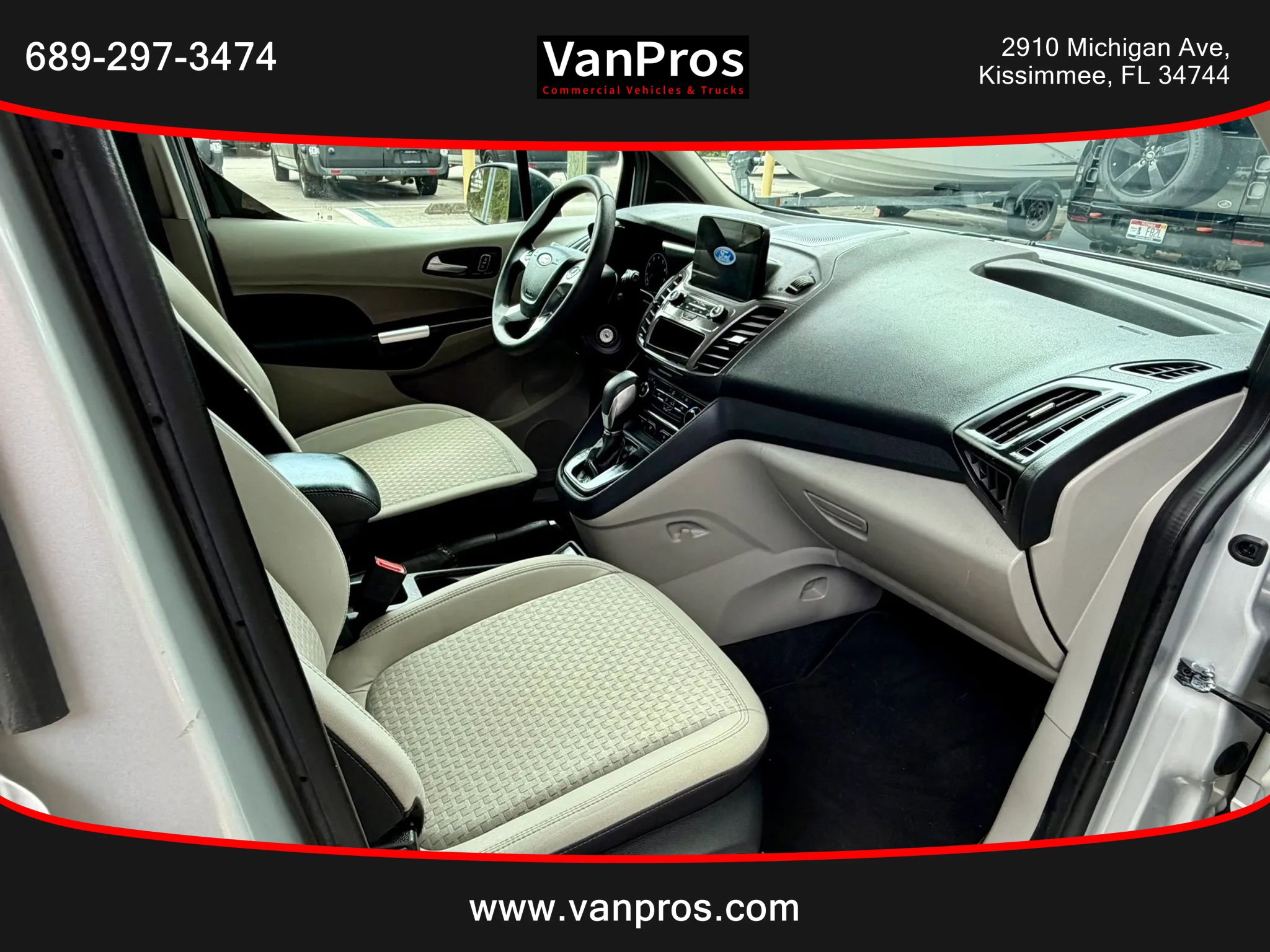 Used 2023 Ford Transit Connect XLT image 14