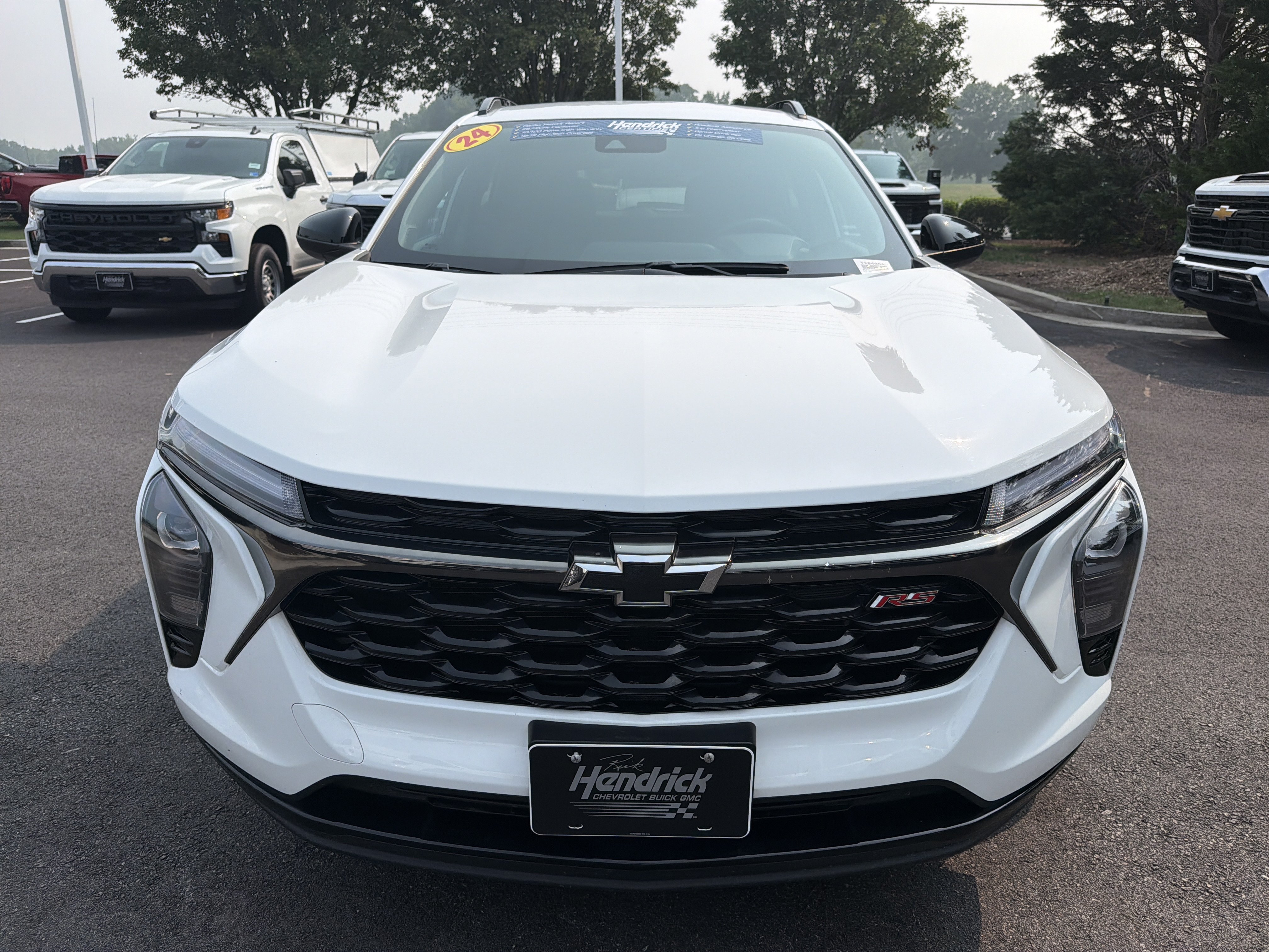 Used 2024 Chevrolet Trax RS FWD image 3