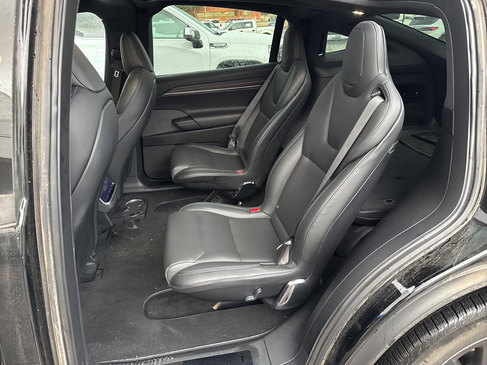 Used 2024 Tesla Model X image 11