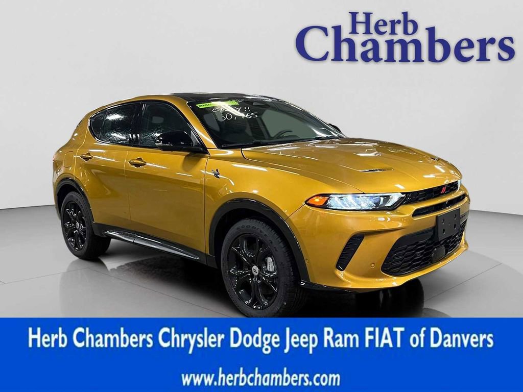 Used 2024 Dodge Hornet R/T Plus w/ Tech Pack Plus w/o Parking