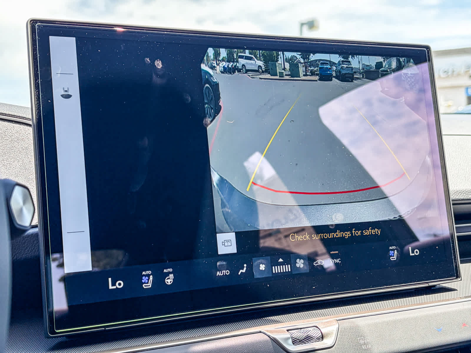 New 2026 Lexus ES 350e FWD image 24