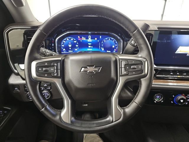Used 2023 Chevrolet Silverado 1500 RST AWD/4WD image 18