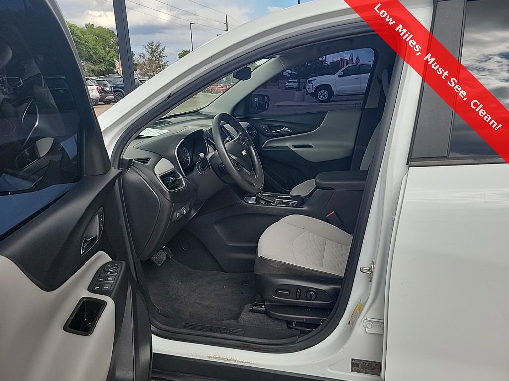 Used 2020 Chevrolet Equinox LS w/ LS Convenience Package image 10