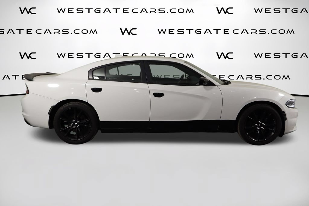 Used 2016 Dodge Charger SXT w/ Blacktop Package RWD image 39