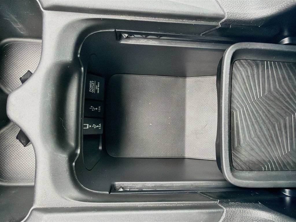 Used 2018 Honda CR-V Touring image 31