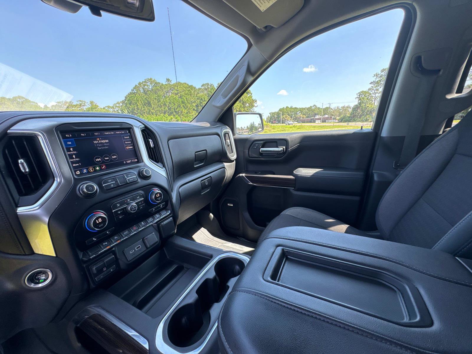 Used 2019 Chevrolet Silverado 1500 LT Trail Boss AWD/4WD image 26